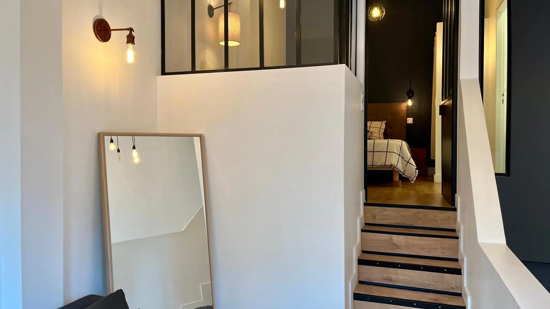 Apartment Suite Coraline Lyon France